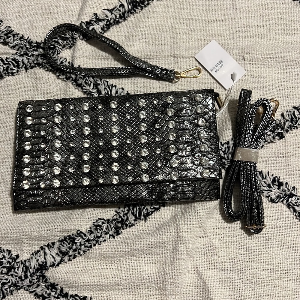Black silver crossbody wristlet clutch new